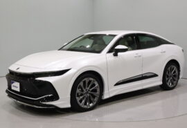 クラウンHVクロスオーバー G アドバンスドレザーパッケージ